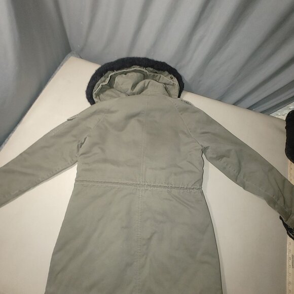 Michael Kors Hooded Parka Coat Size Large Olive Faux Fur Trim Sherpa Lining - Picture 10 of 14